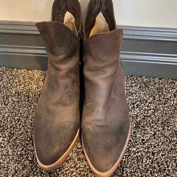 SOLD Poppy Barley 2.5 Ankle Boots - Brown - Picture 3 of 5